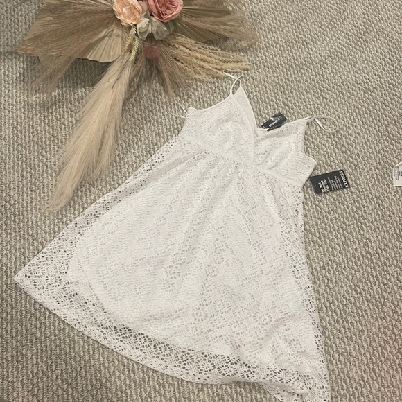 Express Dresses & Skirts - Express white baby doll dress size small NWT